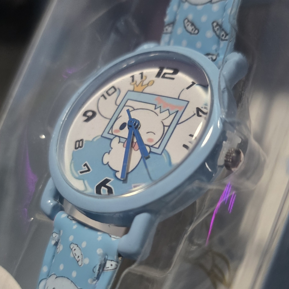 Cinnamon roll Watch #2